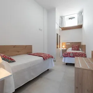 https://apartamentos-turisticos-de-la-abuela-carmen.1costadelsol.com