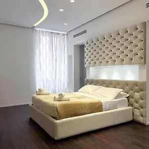 Apartment Wamma Modern House, Rome